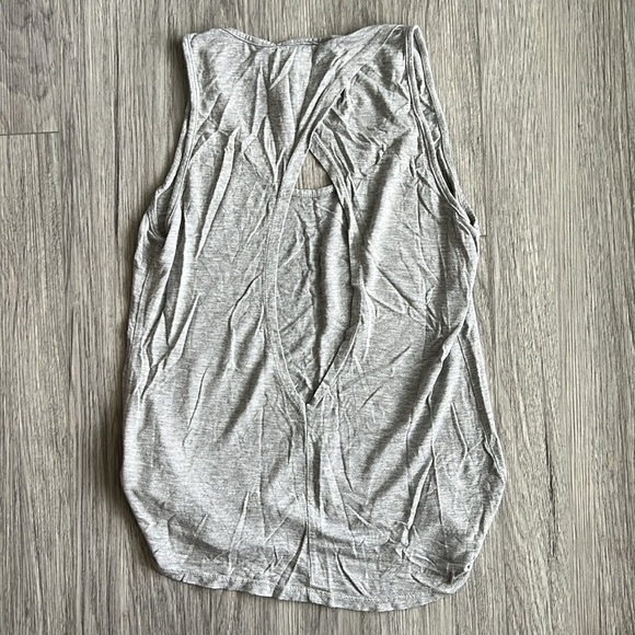 Laguna Beach Gray Tank Top with Van Graphic Tee Size S/M - Picture 6 of 6